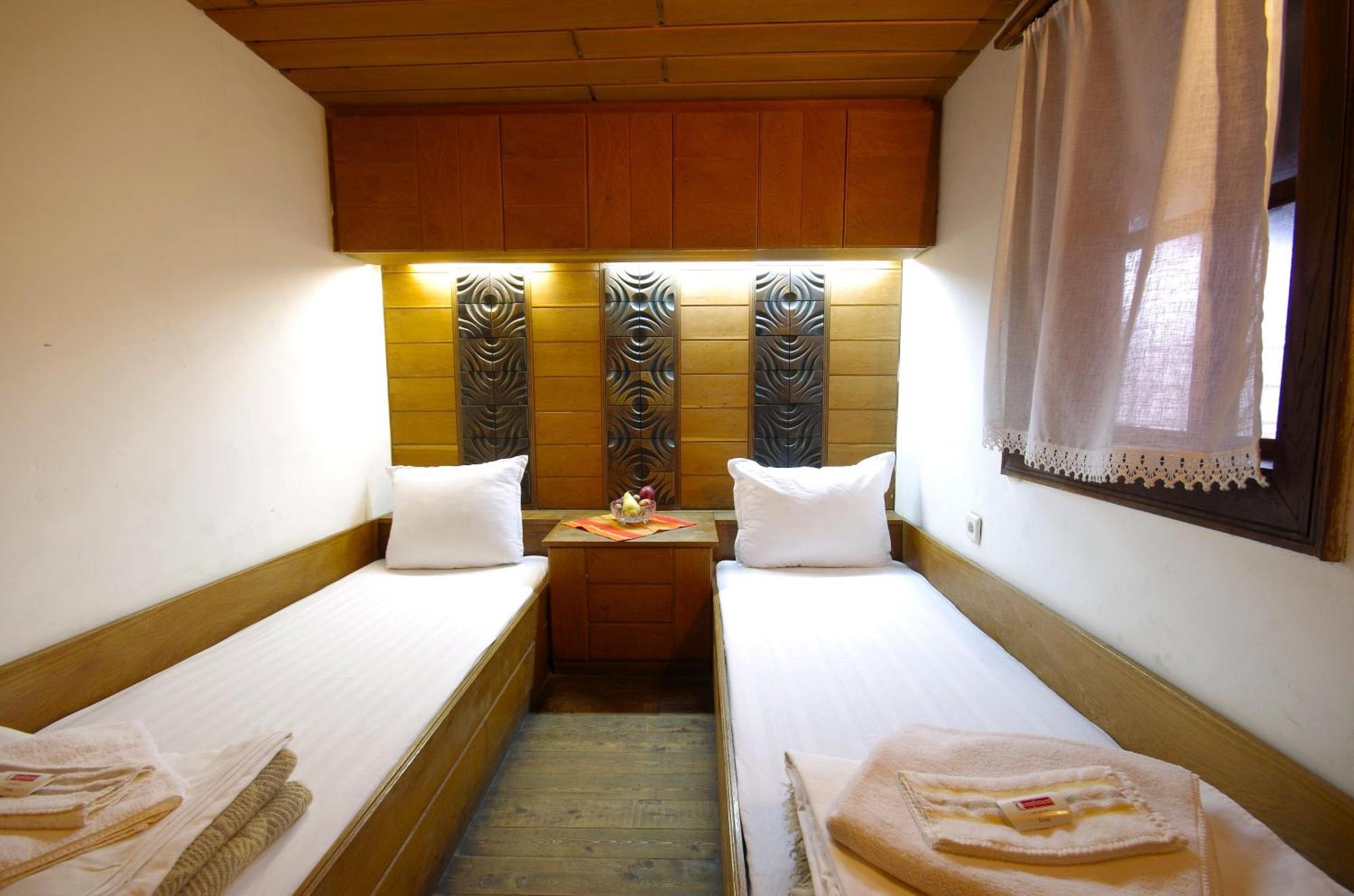Guest House Cana Mihova Боженците Экстерьер фото